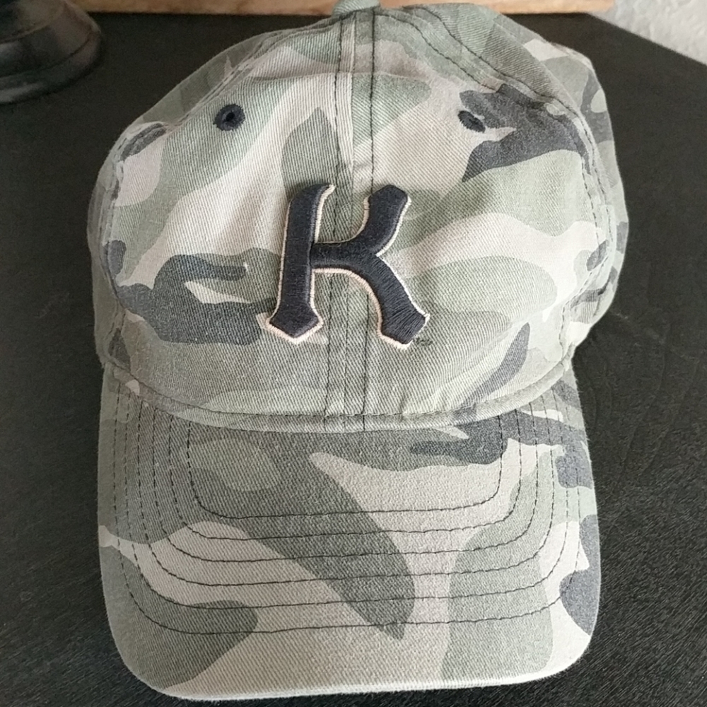 KU Zephyr camo hat